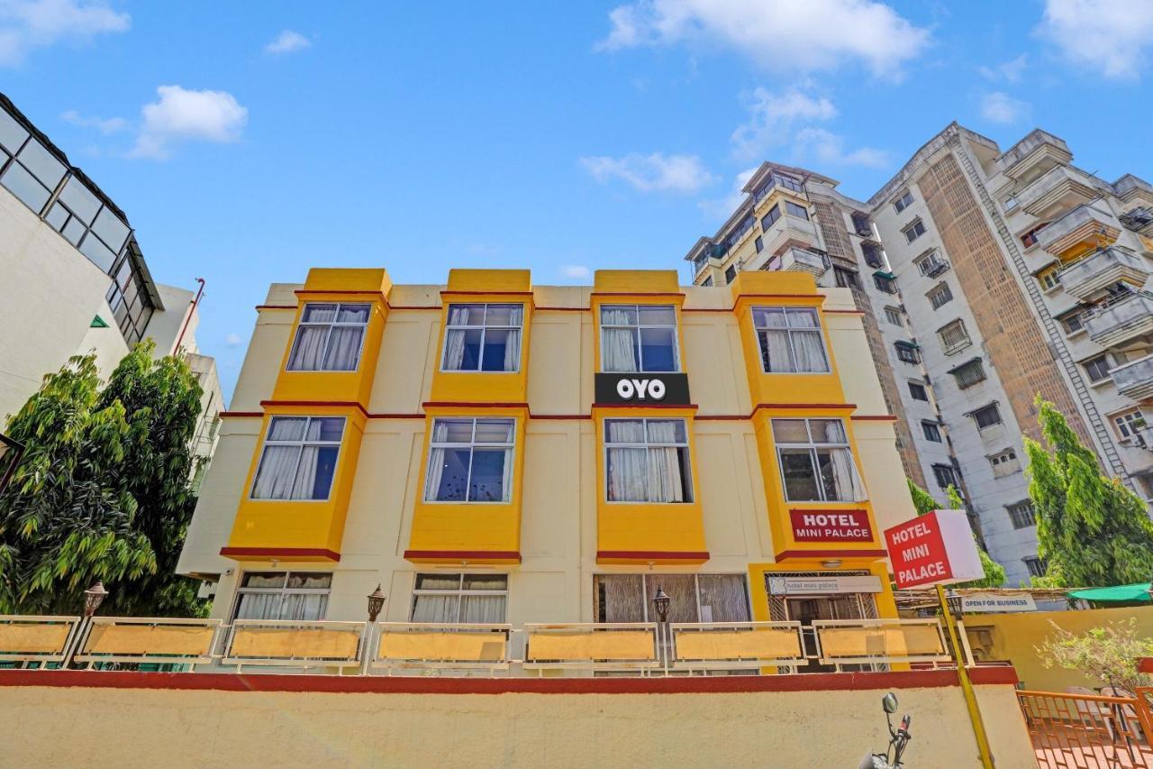 Oyo Flagship 80463 Hotel Mini Palace Βαντοντάρα Εξωτερικό φωτογραφία
